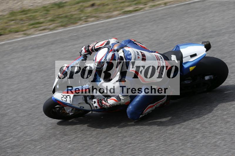 /10 20.04.2026  Pluess Moto Sport ADR/Freies Fahren/297